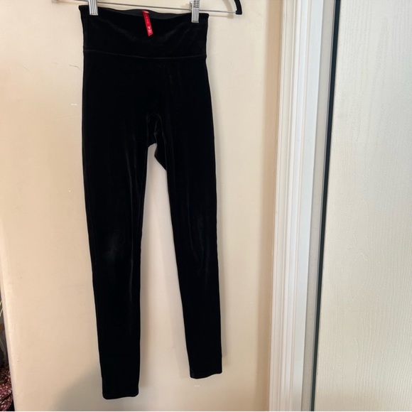 SPANX Velvet Leggings - Picture 4 of 7